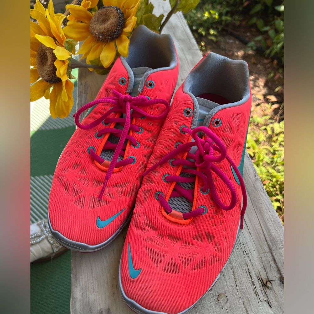 Nike Free TR Fit 3 Running Shoes Women's Size 10 Orange w/blue stitching